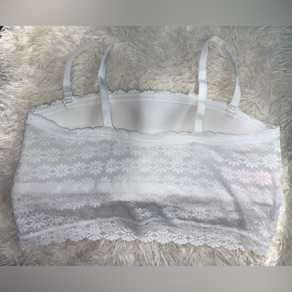 Victoria's Secret White Lace Bandeau - Picture 5 of 7